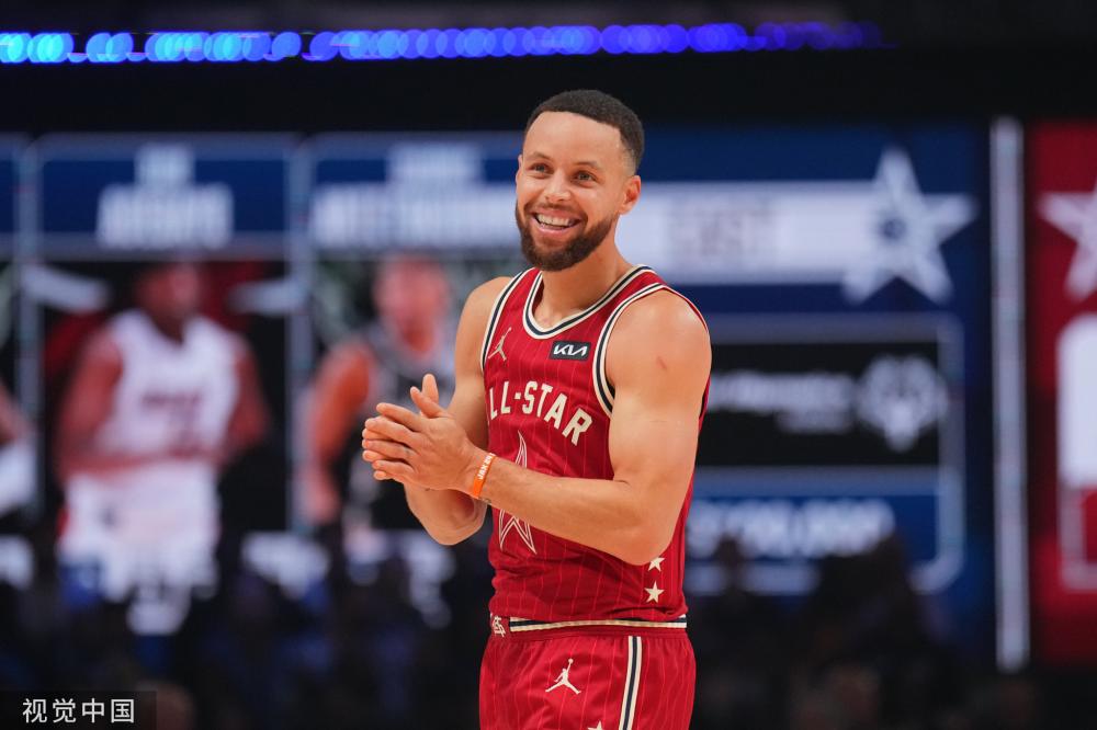 球员之间深 球员之间深