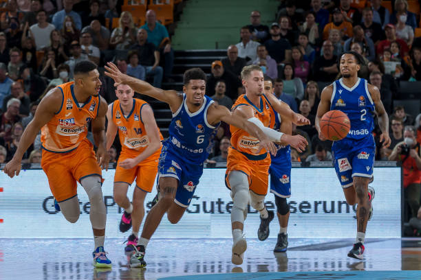 相比其他联 相比其他联