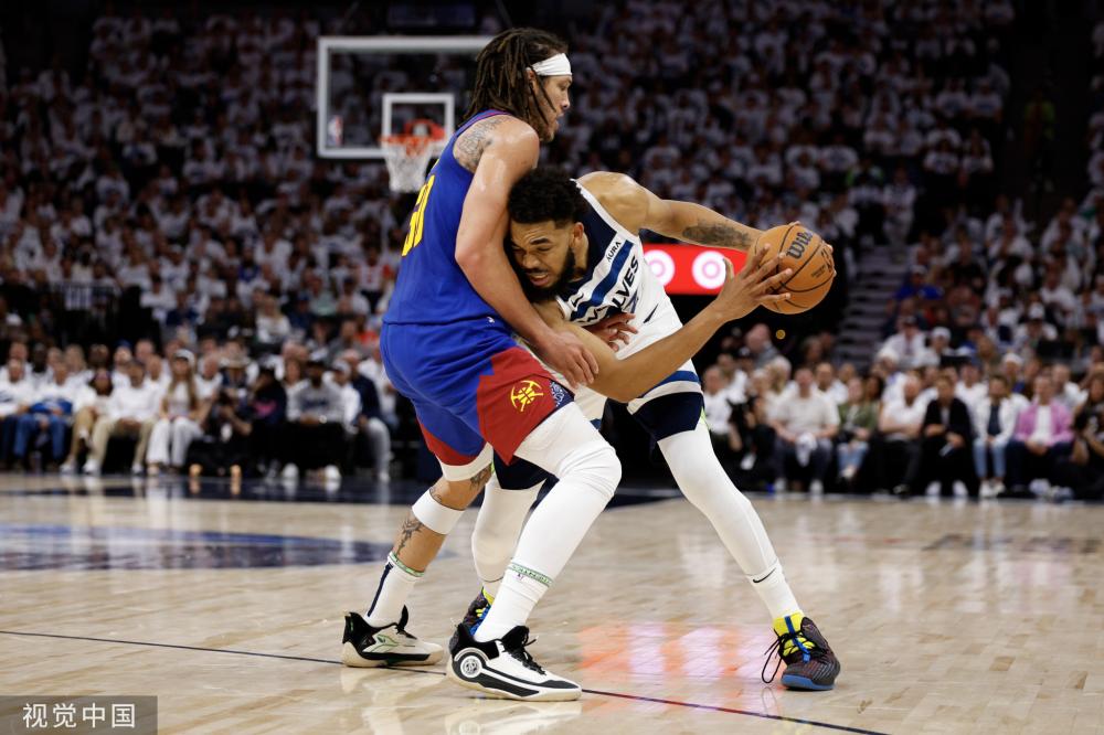 板另一侧以 板另一侧以